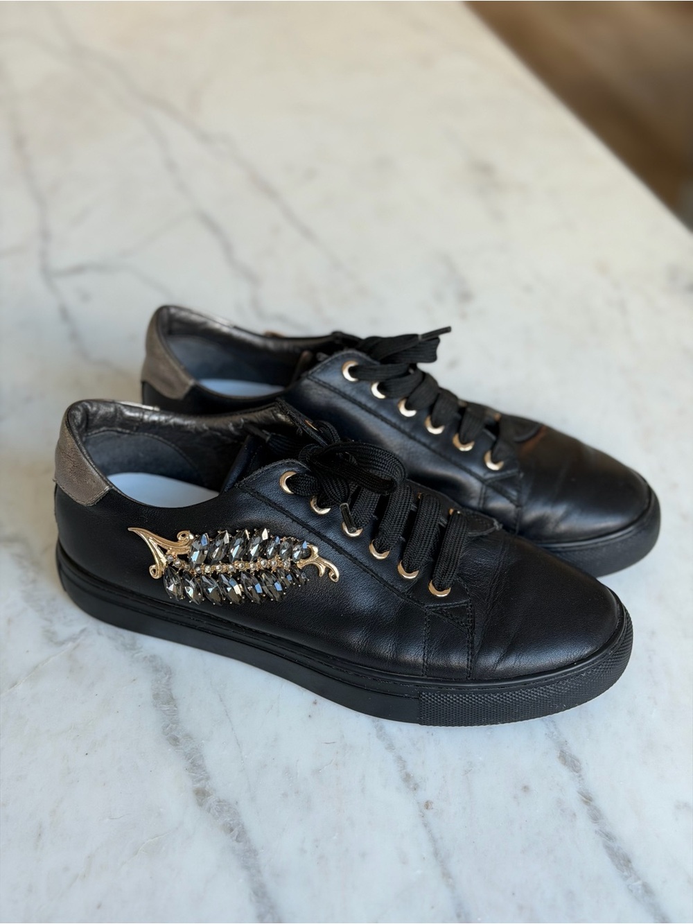 VITACCI Black Genuine Leather Crystal Embellished Sneakers Size 6.5